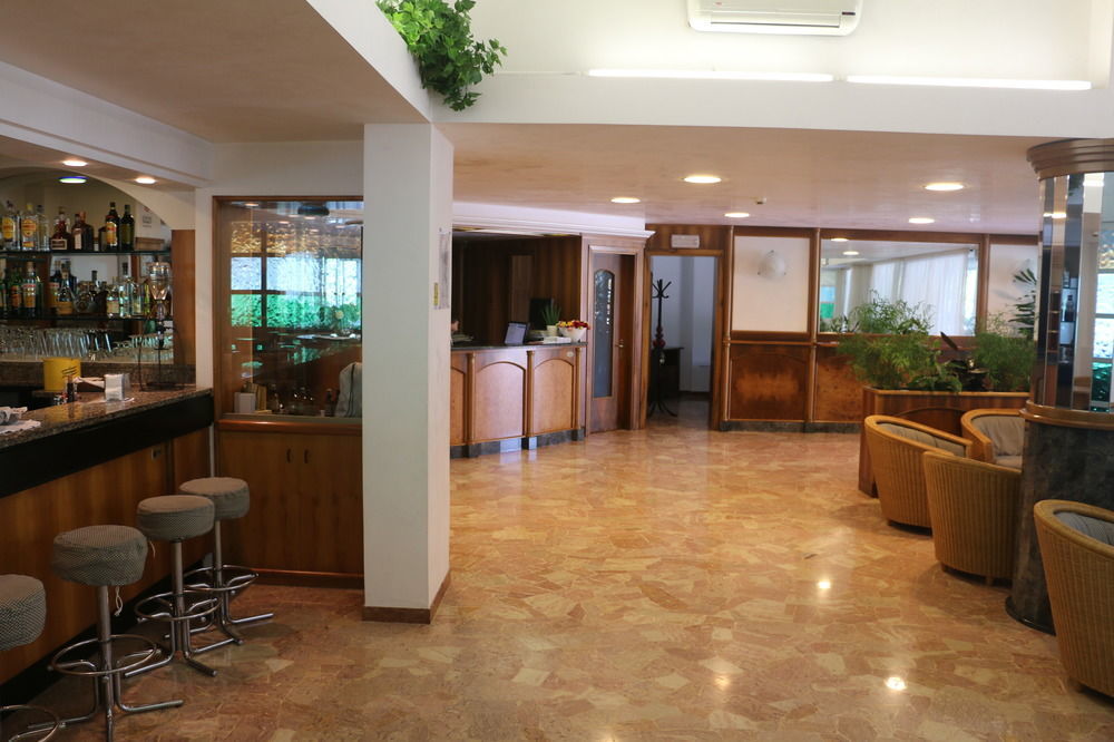 Hotel Smeraldo Lignano Sabbiadoro Dış mekan fotoğraf