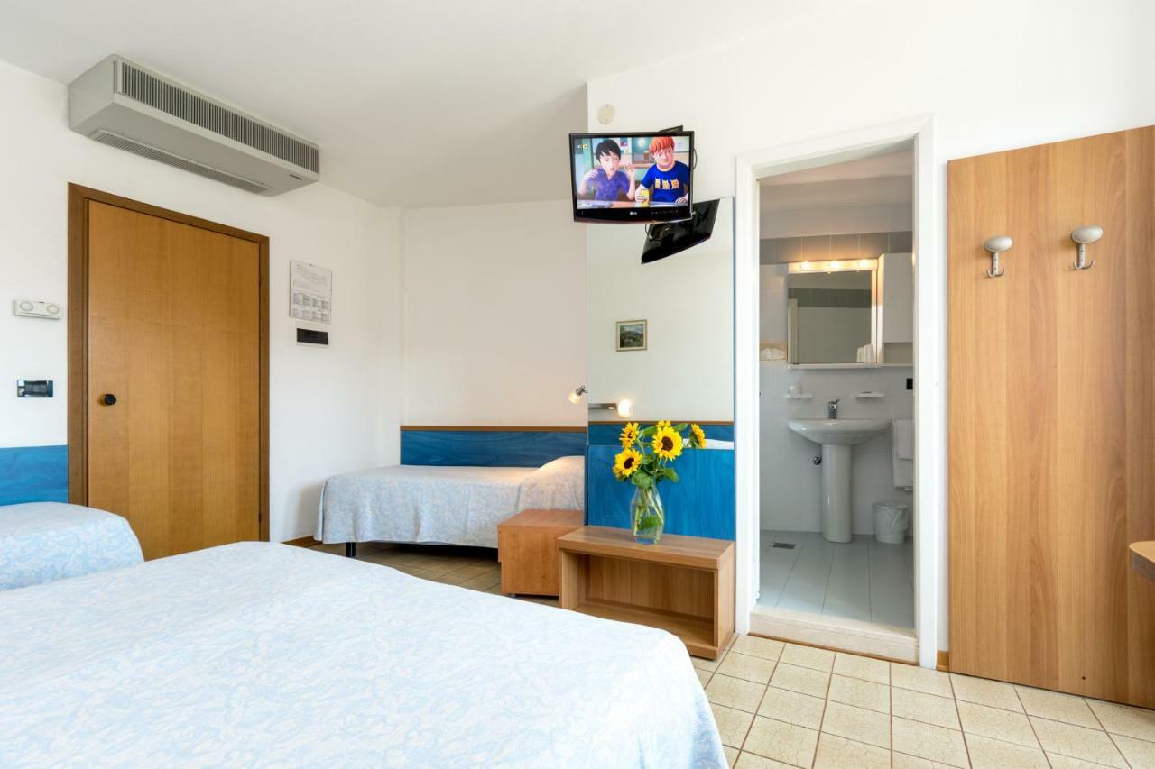 Hotel Smeraldo Lignano Sabbiadoro Dış mekan fotoğraf
