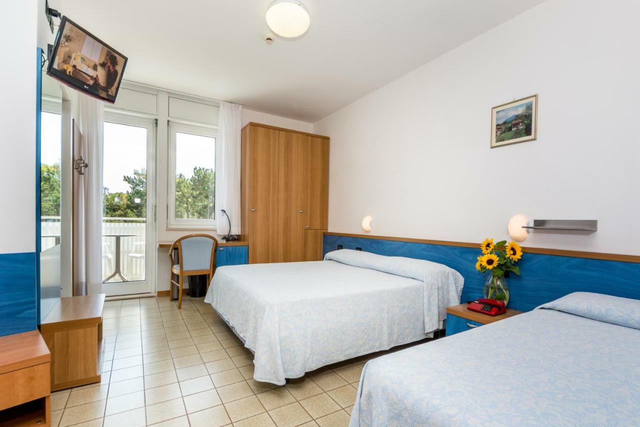 Hotel Smeraldo Lignano Sabbiadoro Dış mekan fotoğraf